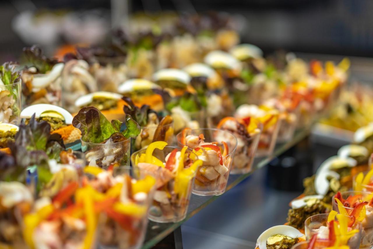 The Mirage Resort & Spa Χαμμαμέτ Εξωτερικό φωτογραφία A selection of tapas